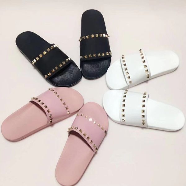 

Белые черные розовые летние тапочки Плоский каблук Кожа Горячие пляжные горки Же