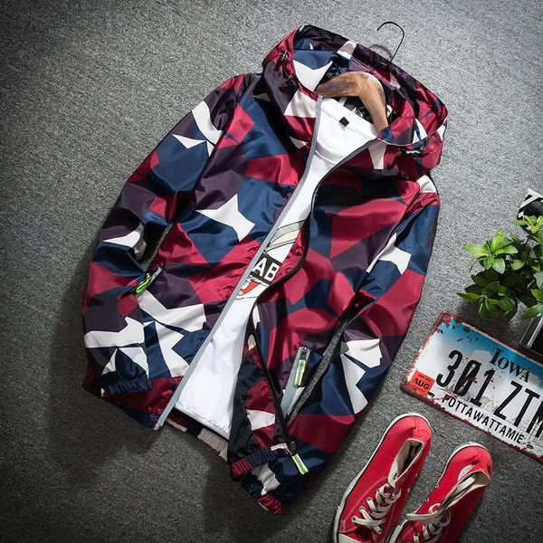 

2018 new autumn men bomber jackets casual thin hooded 3m reflective summer camouflage jacket men plus size s-4xl, Black;brown
