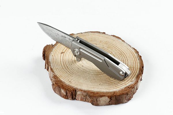 Promozione Mini piccolo coltello tascabile EDC Lama in acciaio di Damasco TC4 Coltelli regalo con coltello a catena con manico in lega di titanio