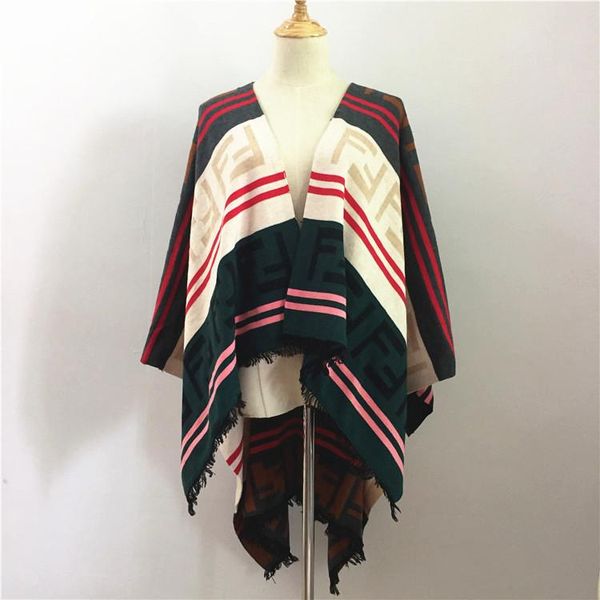 

Европа Станция Осень Зима MS Плащ Новый Стиль Правописание Большие Буквы Трикотаж