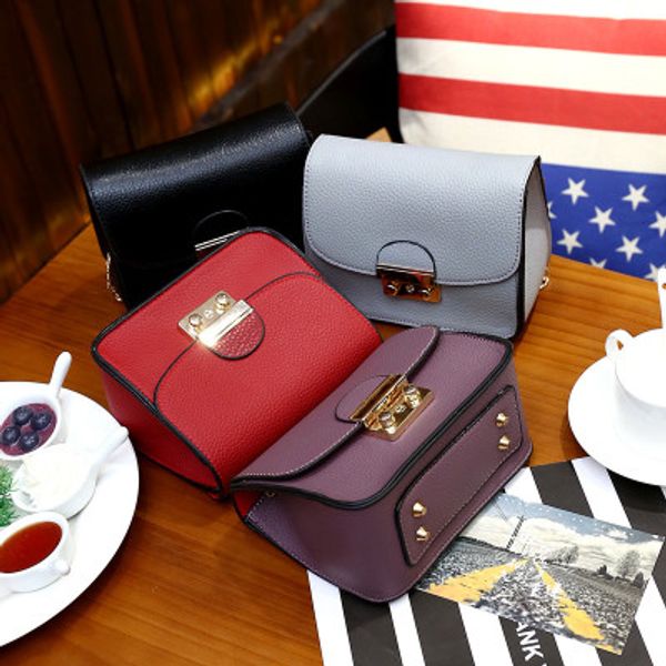 

2018 new female bag shoulder messenger chain small bag europe and the united states fashion star tide