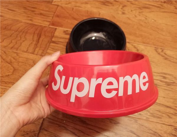 

New brand letter pet dog cat feeding bowl water di h feeder pla tic round travel picnic puppy teddy feeder cat dog bowel pet upplie