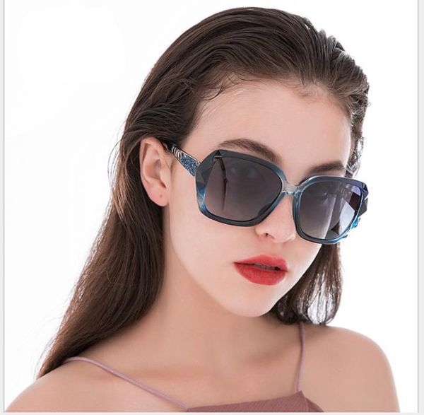 

ladies sunglasses, european and american sunglasses, polarizing glasses, anti ultraviolet glasses, White;black