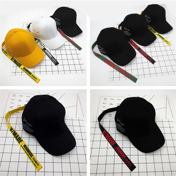 

Модная желтая лента с бейсбольной кепкой с капюшоном, изогнутая вдоль шляпы