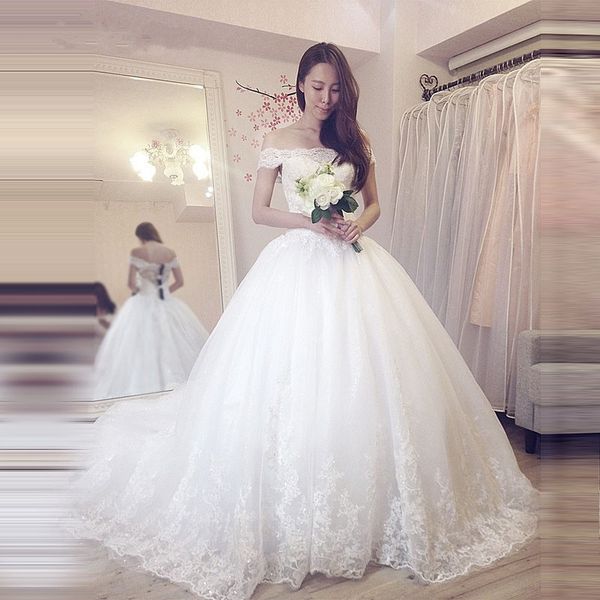 

vintage lace ball gown wedding dress off shoulder princess arabic arab bride bridal dress gowns cathedral train, White