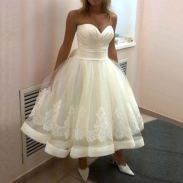 

sweetheart off shoulder knee length wedding dresses sleeveless appliques lace short bridal gowns vestido de novia, White