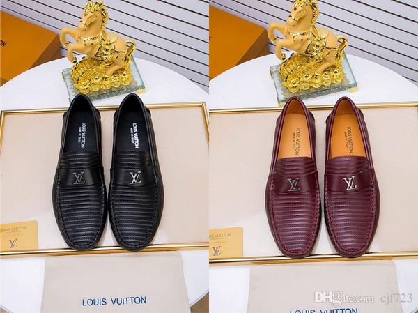 

18ss Luxury Designer Classic Patent Leather Mens Pointed Toe Dress Shoes Genuine Leather Comfortable Oxford Shoes Size 38-45