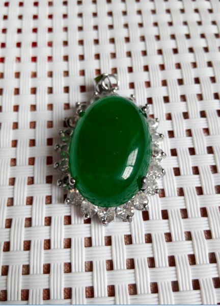 Colgante de piedra malaya con gema verde Natural, collar de plata de ley 925, collar con colgante de cristal a la moda, joyería al por mayor B1