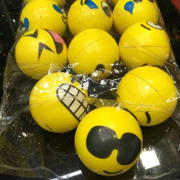 

6.3cm qq emoji smiling face ball stress squeeze ball wrist finger training balls soft sponge pu ball children kids toys dhl 192pcs