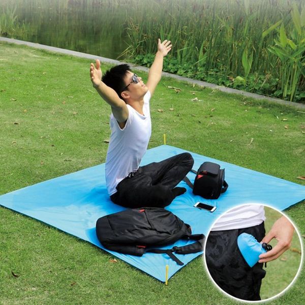 Waterproof Mat Praia Camping Picnic Colchão Sandless Beach Blanket Areia Proof Rug portátil Mat bolso para Caminhadas 70 * 110 centímetros