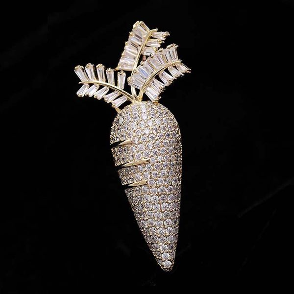 

red trees new design winter sweater accessories cute carrot shape brooch jewelry for women new year gift in box package, Slivery;golden