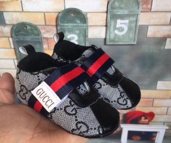 

2019 Newborn Baby Boys Girls Shoes For Kids Sneakers Infant Indoor Crib Shoes Toddler Boys Girls First WalkersNewborn Canvas Classic Sports