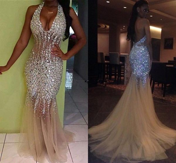 2017 Sexy Bling Mermaid Prom Dresses Profondo scollo a V Halter Perline di cristallo Tulle See Through Backless Abiti da sera nudi Abiti da spettacolo