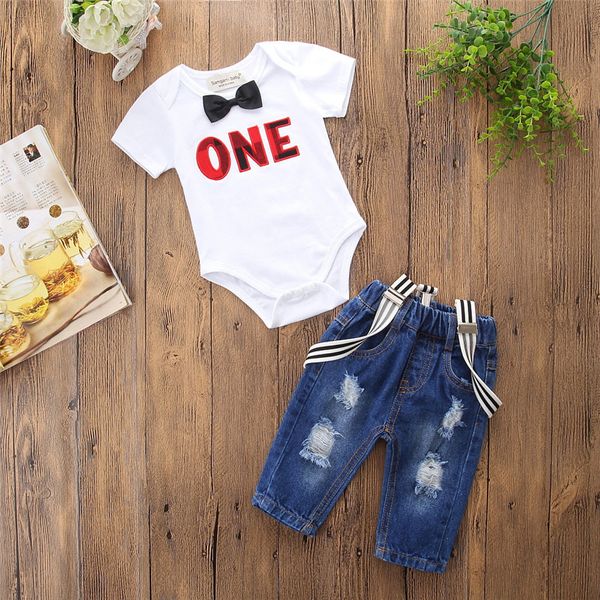 Baby Boy Kleidung Sets 2018 Neue Gentleman Anzug Neugeborene Baby Kleidung Fliege Strampler Hosenträger Hosen 2 Stücke Baby Jungen Outfits Jungen Kleidung