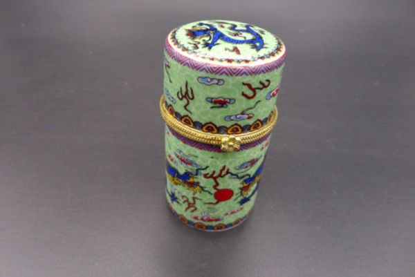 

brand new 9*4cm chinese vintage handmade porcelain toothpick holder& ash tray