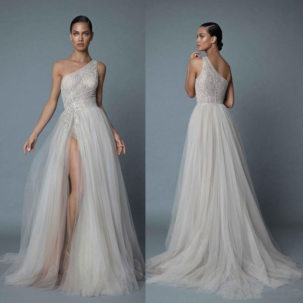 

Berta 2019 One Shoulder Beach Wedding Dresses Sexy Lace Appliqued Beads A Line Side Split Bridal Gowns Plus Size vestido de novia