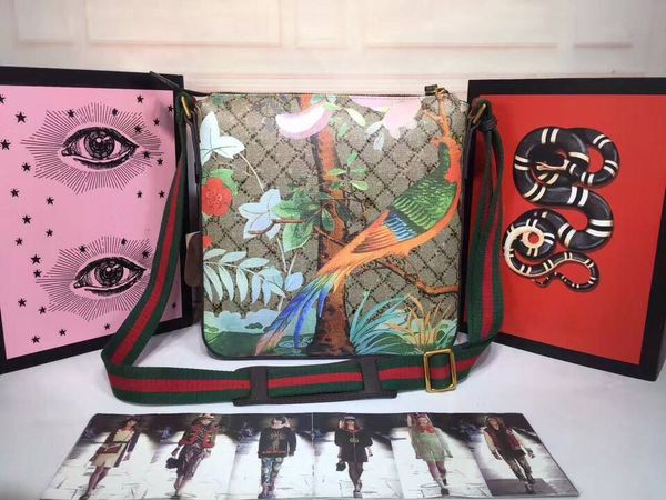 

Bolsa de Ombro dhbagshoes2008