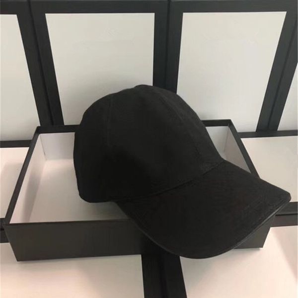 

Bonés com Viseira hot_tom