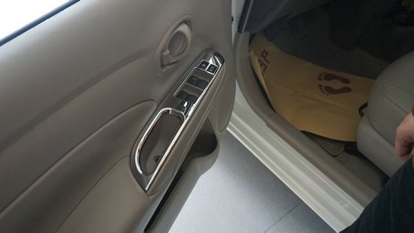Высокое качество ABS хром стеклоподъемника крышка блока управления автомобиля аксессуары для Nissan Versa седан хэтчбек Примечание SR 2014 2015