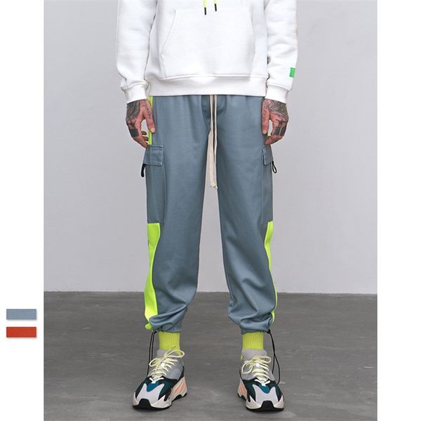 pantaloni sportivi con tasche laterali