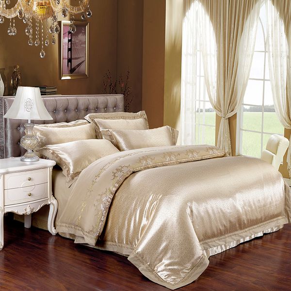 

2017  king size 4/6pcs luxury bed linen gold bedding set tribute silk satin jacquard duvet cover bedclothes bedspread