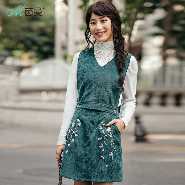 

inman 2018 new products women spring v-neck embroidered dress, White;black