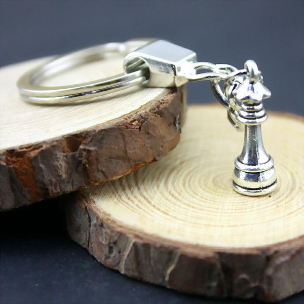 

6 pieces key chain women key rings for car keychains with charms chess queen 23x8mm, Slivery;golden