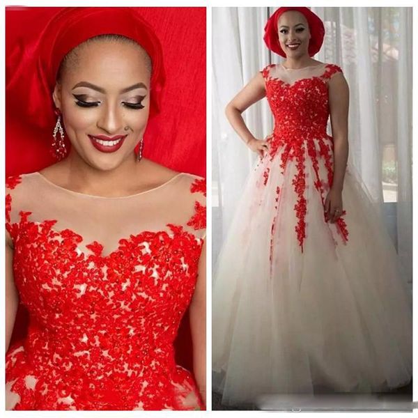 Rote und elfenbeinfarbene arabische Brautkleider 2018 Spitzenapplikationen A-Linie Brautkleider Sheer Neck Ärmellos Plus Size Frauen Hochzeit Vestidos