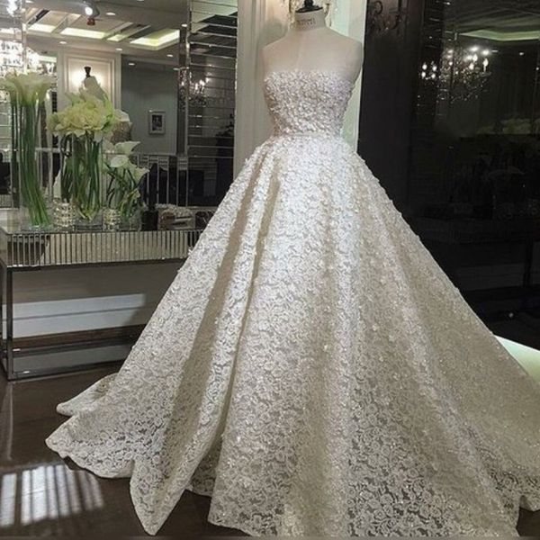 

dreamy bridal portrait wedding dresses strapless beads sleeveless lace appliques a-line bridal gown custom made saudi dubai wedding gowns, White