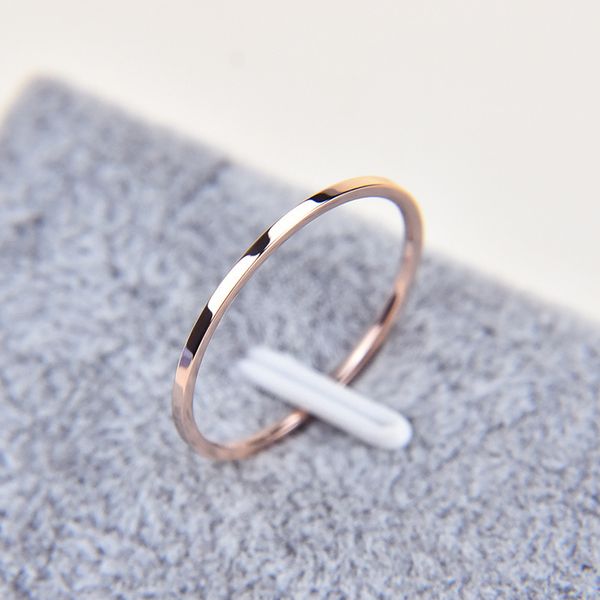 

1 мм тонкий титана стали серебристо цвет пара кольцо простой Моды розовое золото палец кольцо для женщин и мужчин Мужские подарки