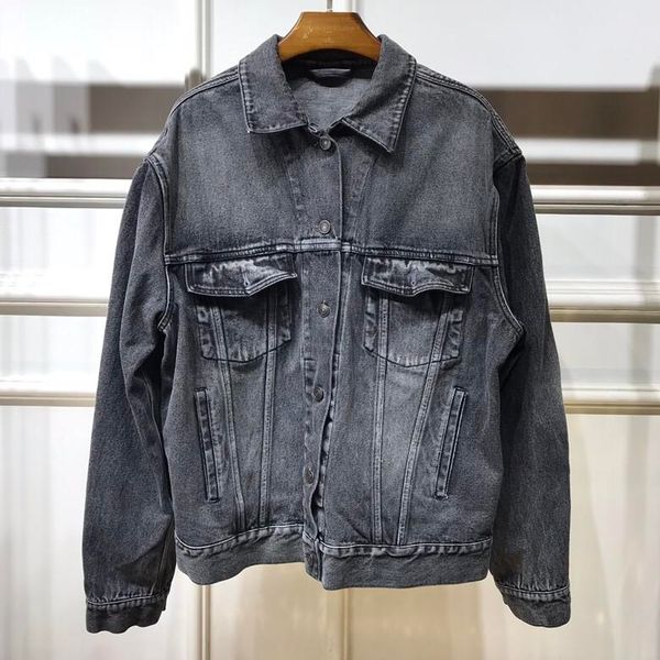 

Denim jacket loo e hort jacket embo ed letter jacket autumn and winter men and women with the ame coat