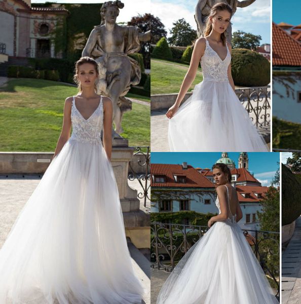 2019 A Linha do casamento de praia Vestidos Pescoço V Lace apliques Trem da varredura Beads Sexy Backless Boho Wedding Dress White Plus Size Vestido de Noiva