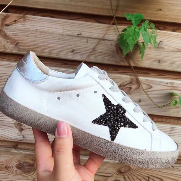 

2019 tide hoe men and women ca ual retro port hoe fa hion couple mixed color ca ual hoe 35 44 yard