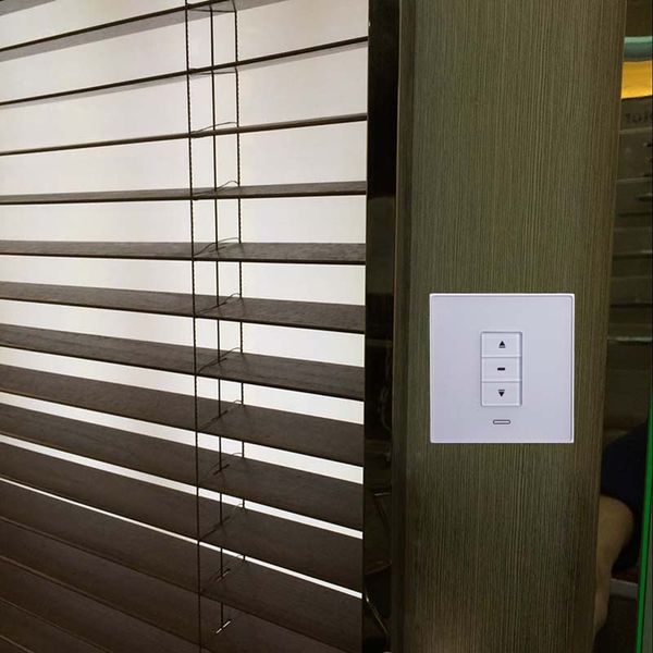 

custom blind, wood vertical blind, motorized wooden venetian blind