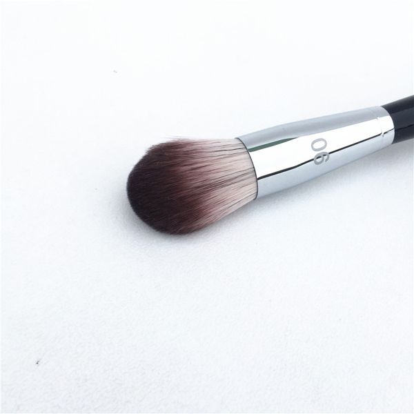 

PRO Featherweight Complexion Brush #90 - Soft Hair Foundation / Powder Blender Brush - Beauty Makeup Brush Blender