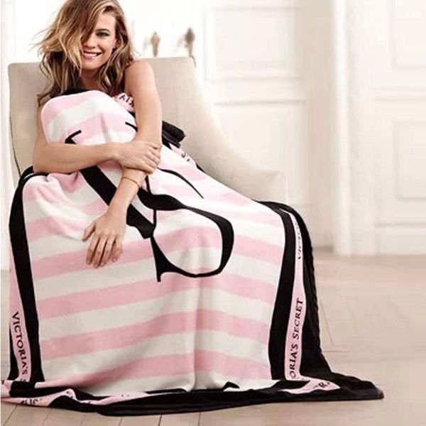 

Весна и осень тонкое одеяло популярный логотип бутик фланель кондиционер одеяло