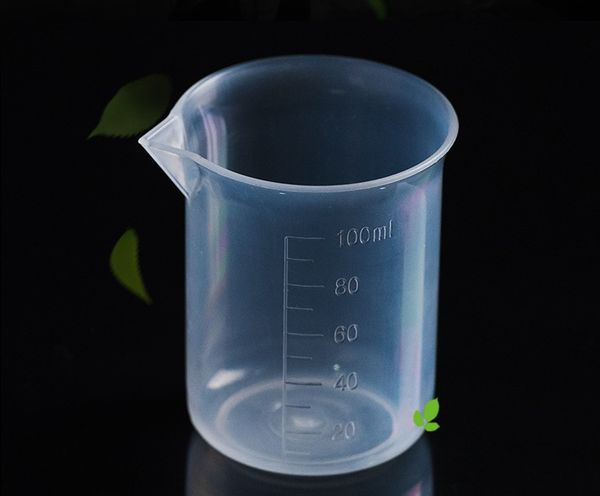 Bicchiere graduato da 100 ml Misurino in plastica trasparente per strumento di misurazione del liquido di cottura da cucina in laboratorio Spedizione gratuita wen5461