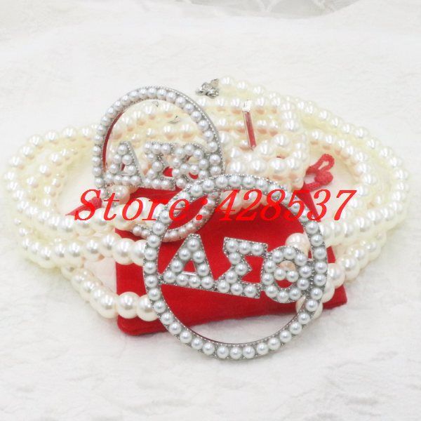 

Brincos e Colar kuchairly