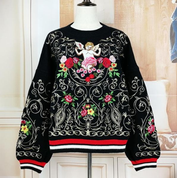 

2018 Черный Ангел цветы вышивка Женские свитера зима роскошный дизайнер моды пулов