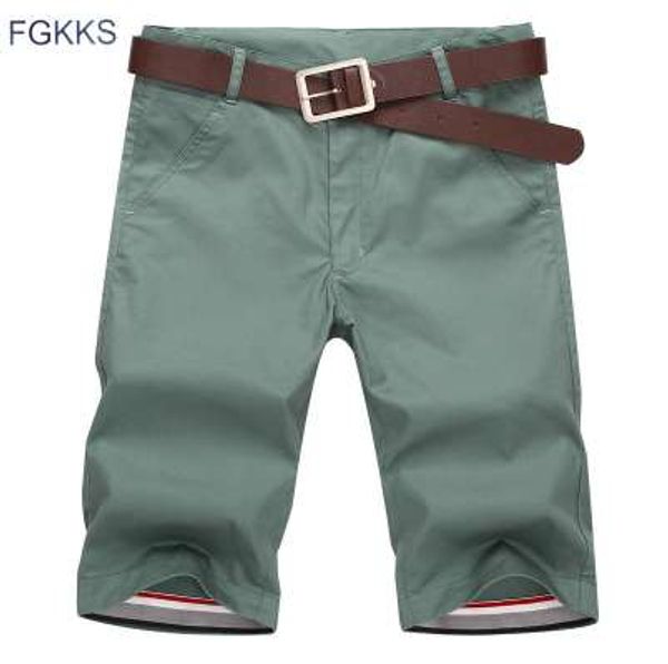 

fgkks men shorts straight knee length zipper shorts male fashion casual mens shorts bermuda masculina, White;black