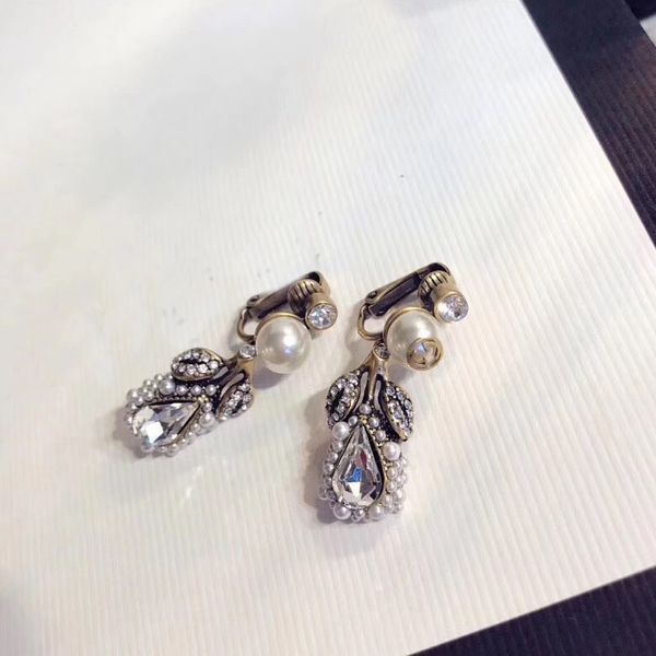 

2018 Top brass material paris design drop earring with double nature drop pearl decorate stamp logo charm stud earring for women jewelry gif