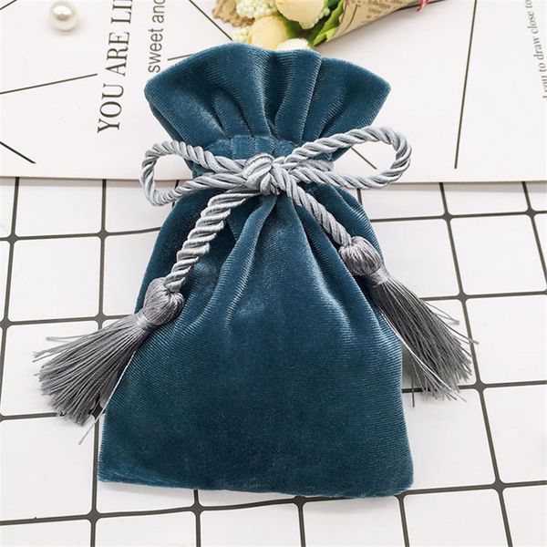 

pink gold velvet bags with tassel 11x15cm purple red /blue gray pouches jewelry packing bags christmas candy wedding gift, Black;white