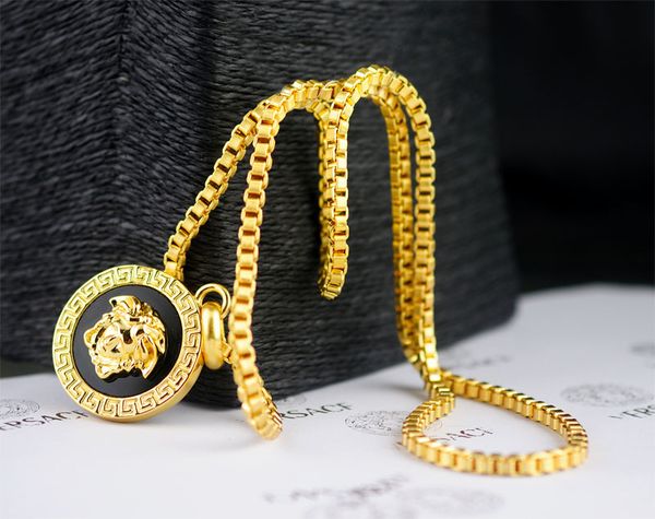 

linlin good quality celebrity design letter gold head necklace silverware fashion metal letter gold pendant necklace jewelry with box, Silver
