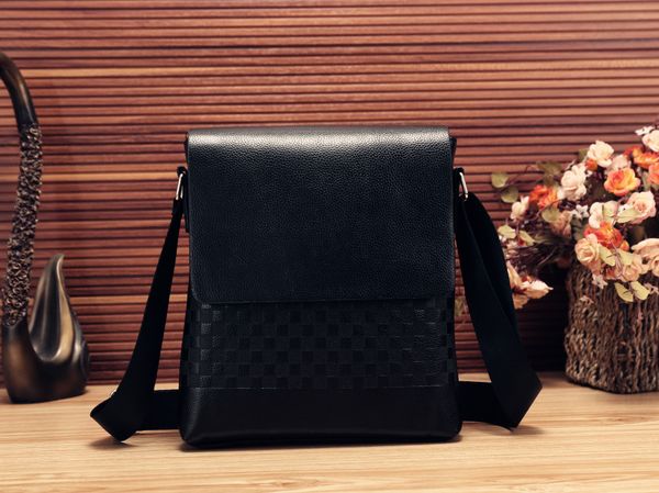 

messenger bag fashion brand men's bags in europe and the selling single shoulder bag designer leather bag, 2018