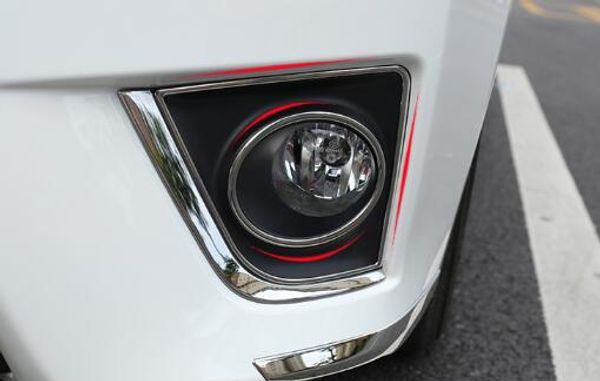 Toyota Corolla 2014-2017 için yüksek kaliteli paslanmaz çeliğin 4adet otomobil ön sis lambası dekoratif çerçeve kapağı, sis lambası dekoratif halka kapağı