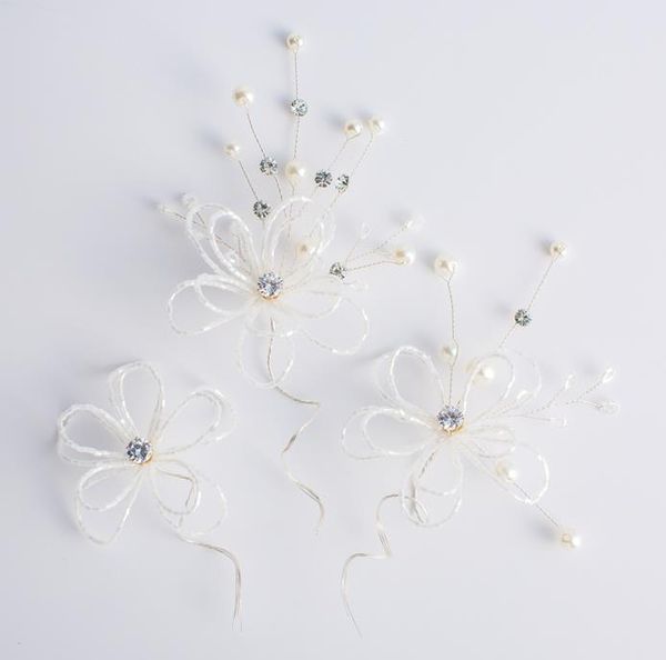 

bridal flowers, beads, hairpins, brides, head ornaments, wedding gowns, wedding decorations, Silver