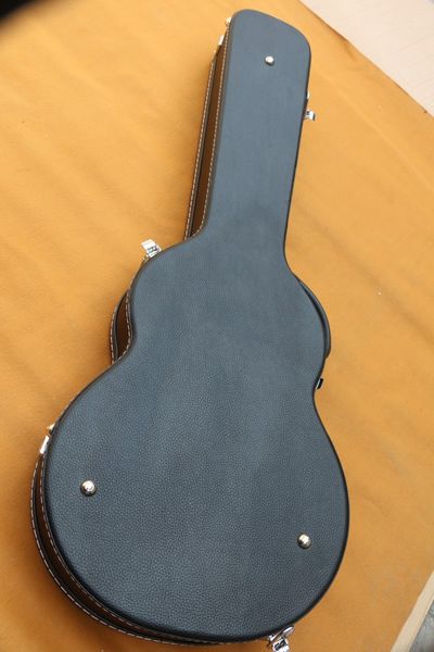 

electric guitar black hard case ,please contact me before buying