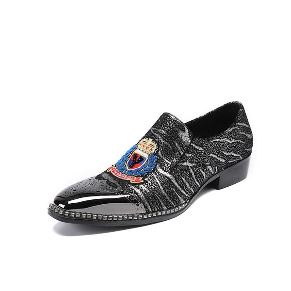 

new arrival luxury men casual shoes metal toe charm fashion slip on embroidered tide leisure shoes man party show shoes 46, Black