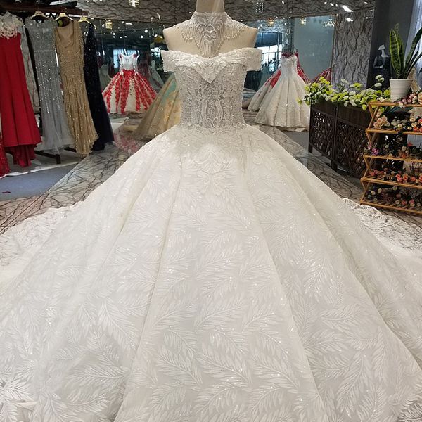

2019 latest simple short sleeve wedding dresses tassel collar sweetheart neck lace up back hand made pattern applique garden wedding gowns, White