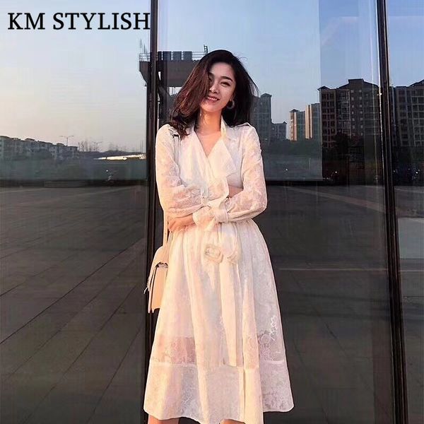 

2018 autumn new style thin slim ladies lace belted trench heavy industry embroidered flare sleeve long sleeve fairy white trench, Tan;black
